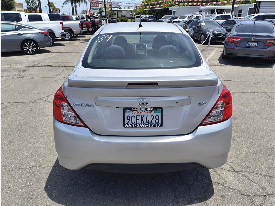 Used 2019 Nissan Versa SV FWD image 11