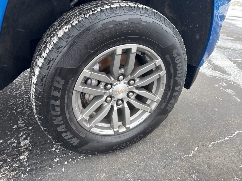 Used 2023 Chevrolet Colorado LT w/ LT Convenience Package image 11