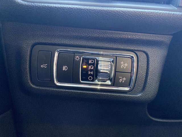 Used 2020 Lincoln Corsair Reserve image 26