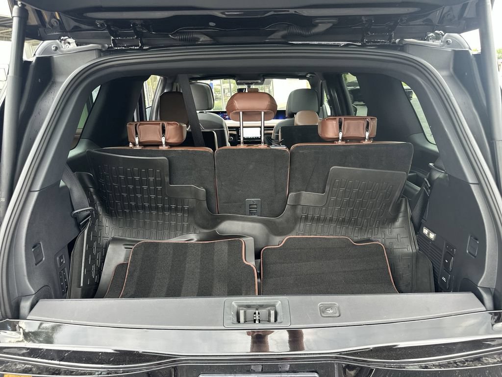 Certified 2025 Lincoln Navigator Reserve AWD/4WD image 22