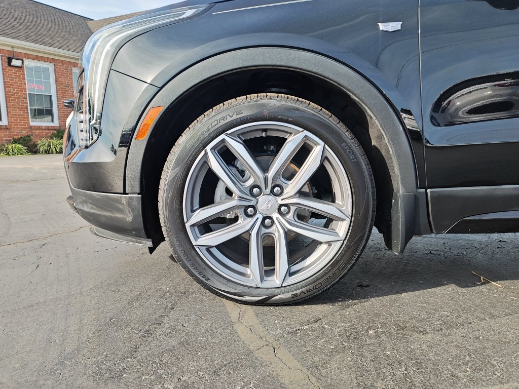 Used 2020 Cadillac XT4 Sport AWD/4WD image 11