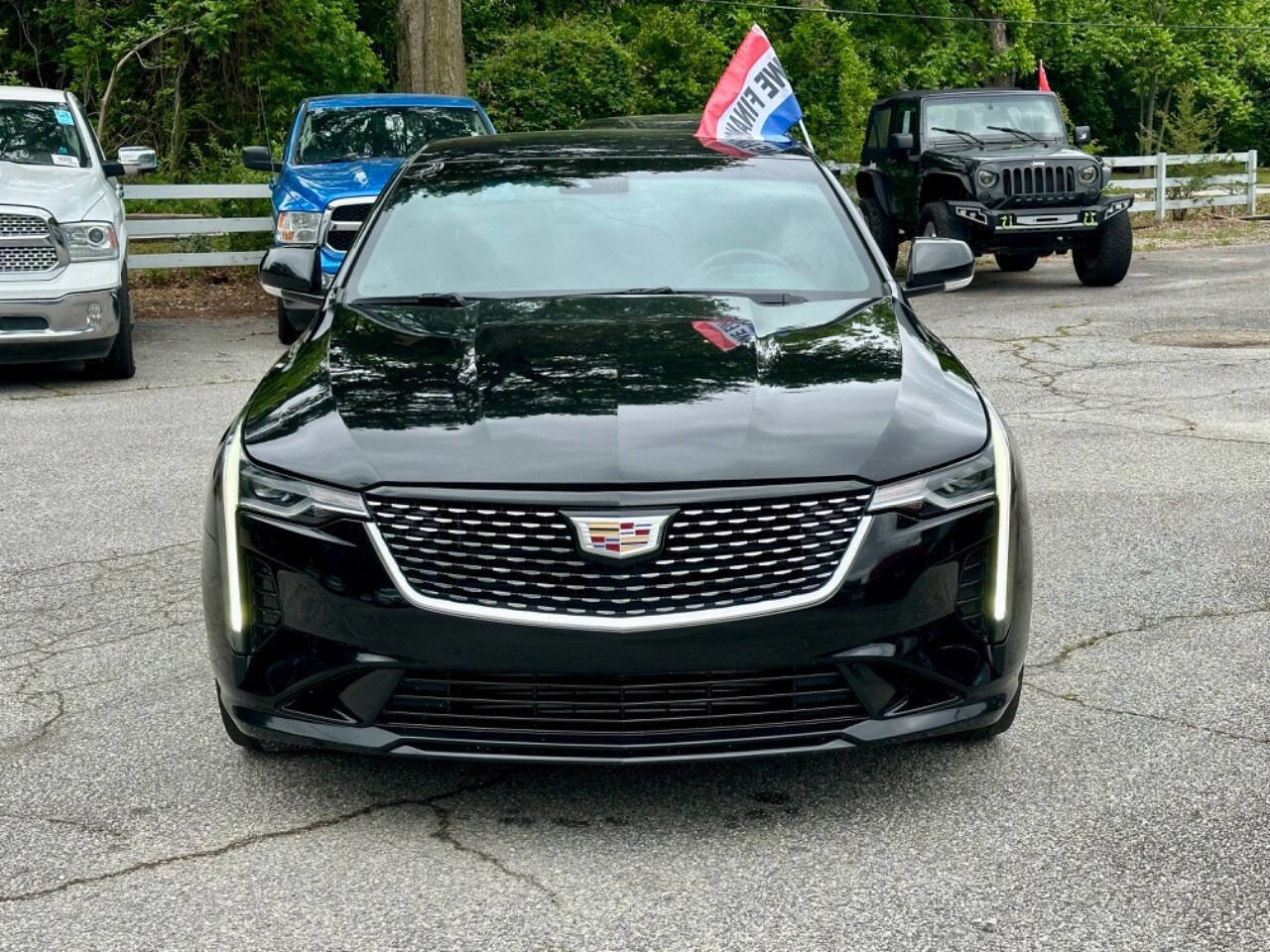 Used 2021 Cadillac CT4 Premium Luxury RWD image 2