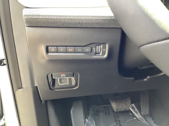 New 2026 Jeep Cherokee Laredo AWD/4WD image 15
