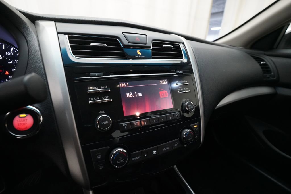 Used 2013 Nissan Altima 2.5 SV FWD image 6