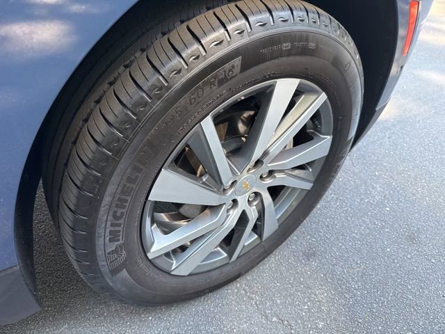 Used 2024 Chevrolet Equinox Premier AWD/4WD image 32