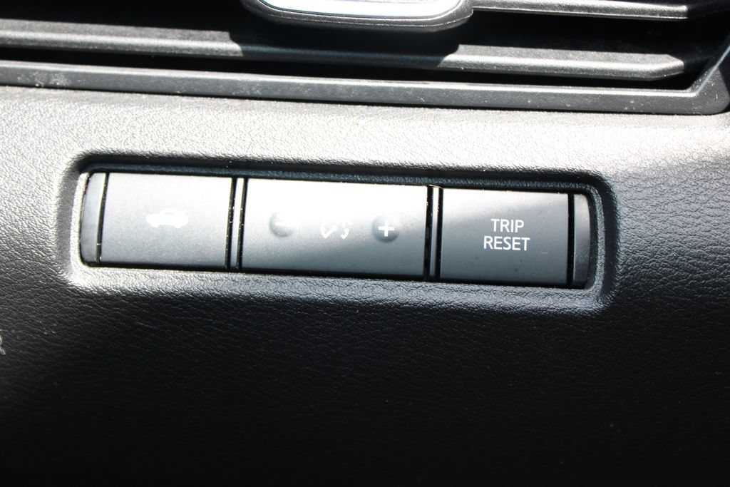 Used 2024 Nissan Altima 2.5 SV FWD image 40