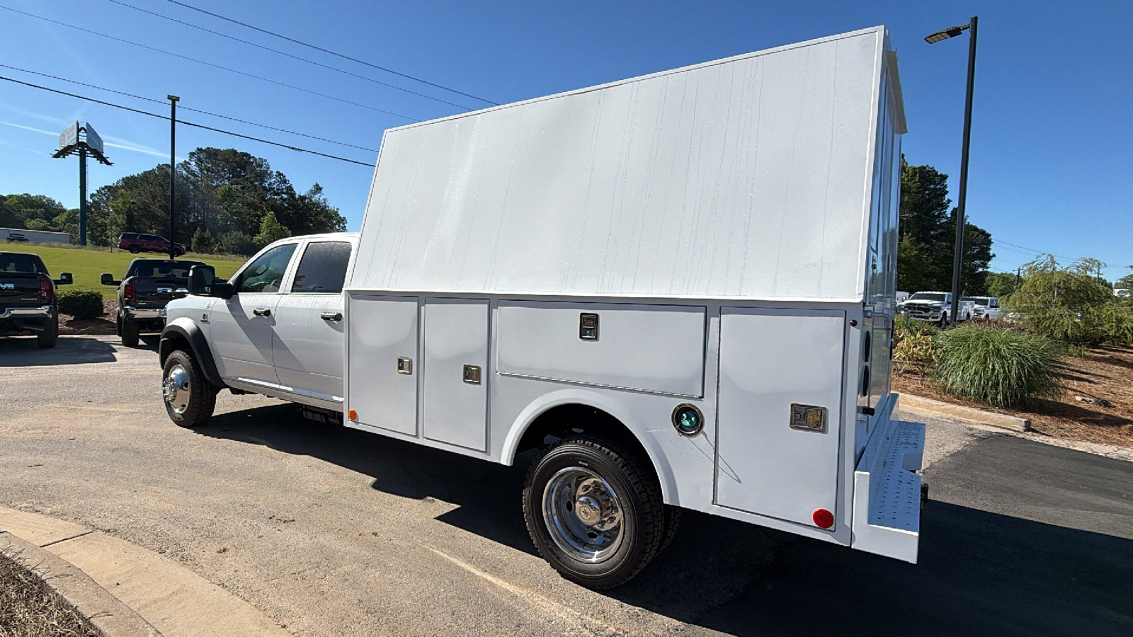 New 2026 RAM 5500 Tradesman w/ Chrome Appearance Group AWD/4WD image 10