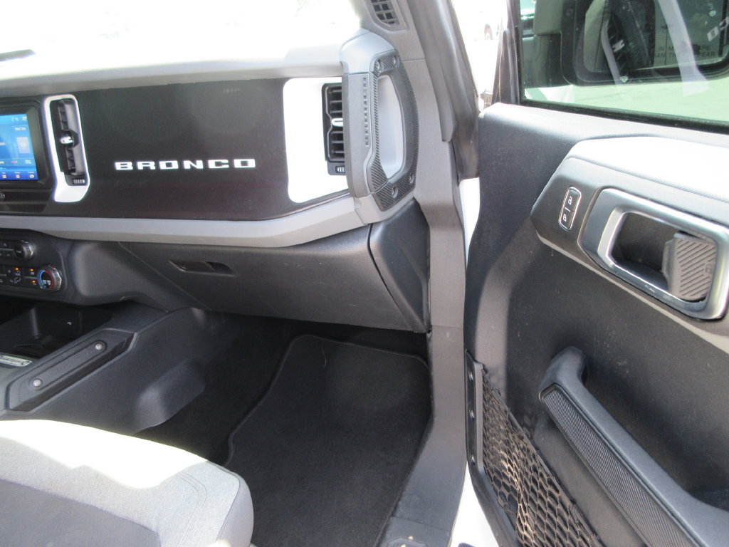 Used 2022 Ford Bronco 4-Door AWD/4WD image 19