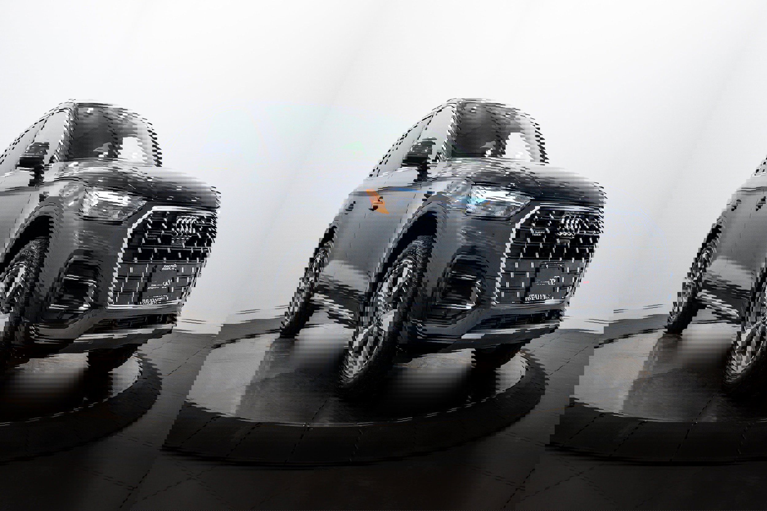 Certified 2023 Audi Q5 2.0T Premium Plus w/ Premium Plus Package AWD/4WD image 1