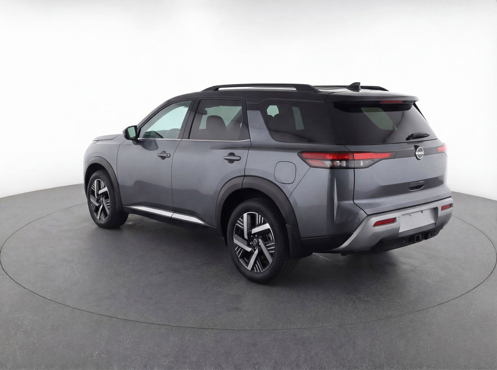Used 2025 Nissan Kicks SV FWD image 6