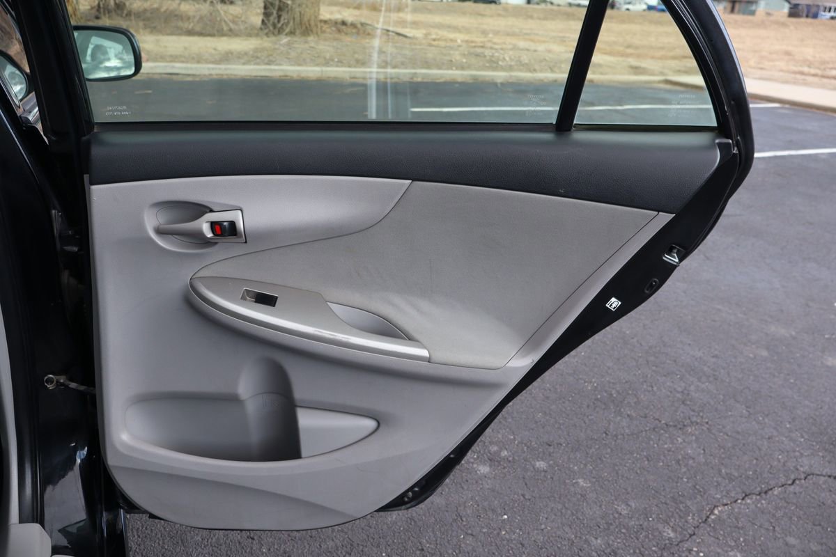 Used 2013 Toyota Corolla LE w/ Protection Pkg image 25