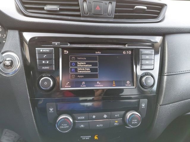 Used 2018 Nissan Rogue SV image 18