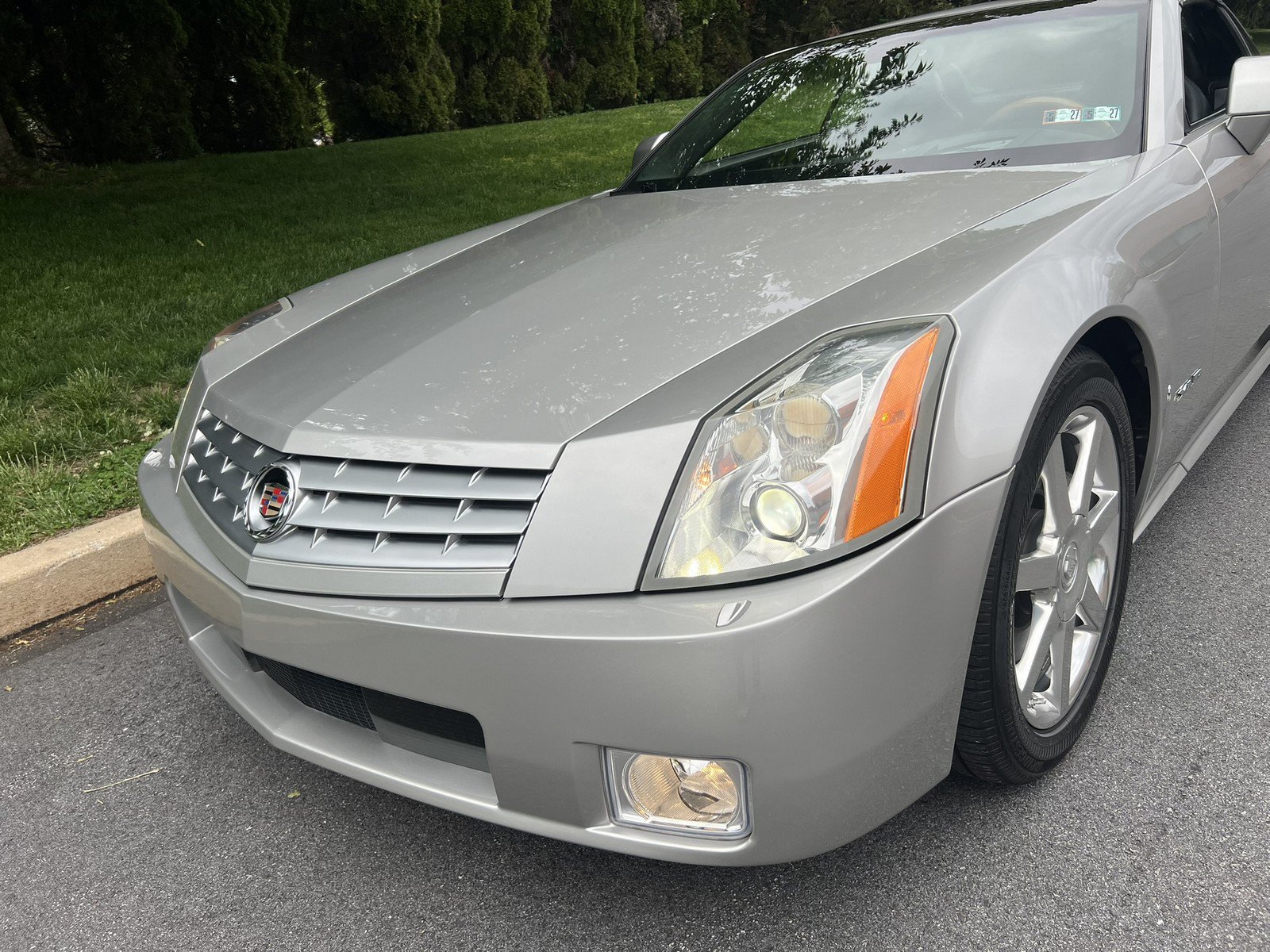 Used 2004 Cadillac XLR RWD image 99