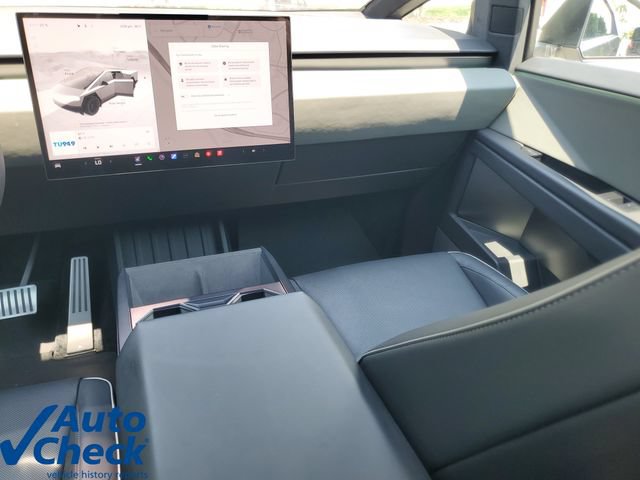 Used 2024 Tesla Cybertruck AWD Crew Cab image 15