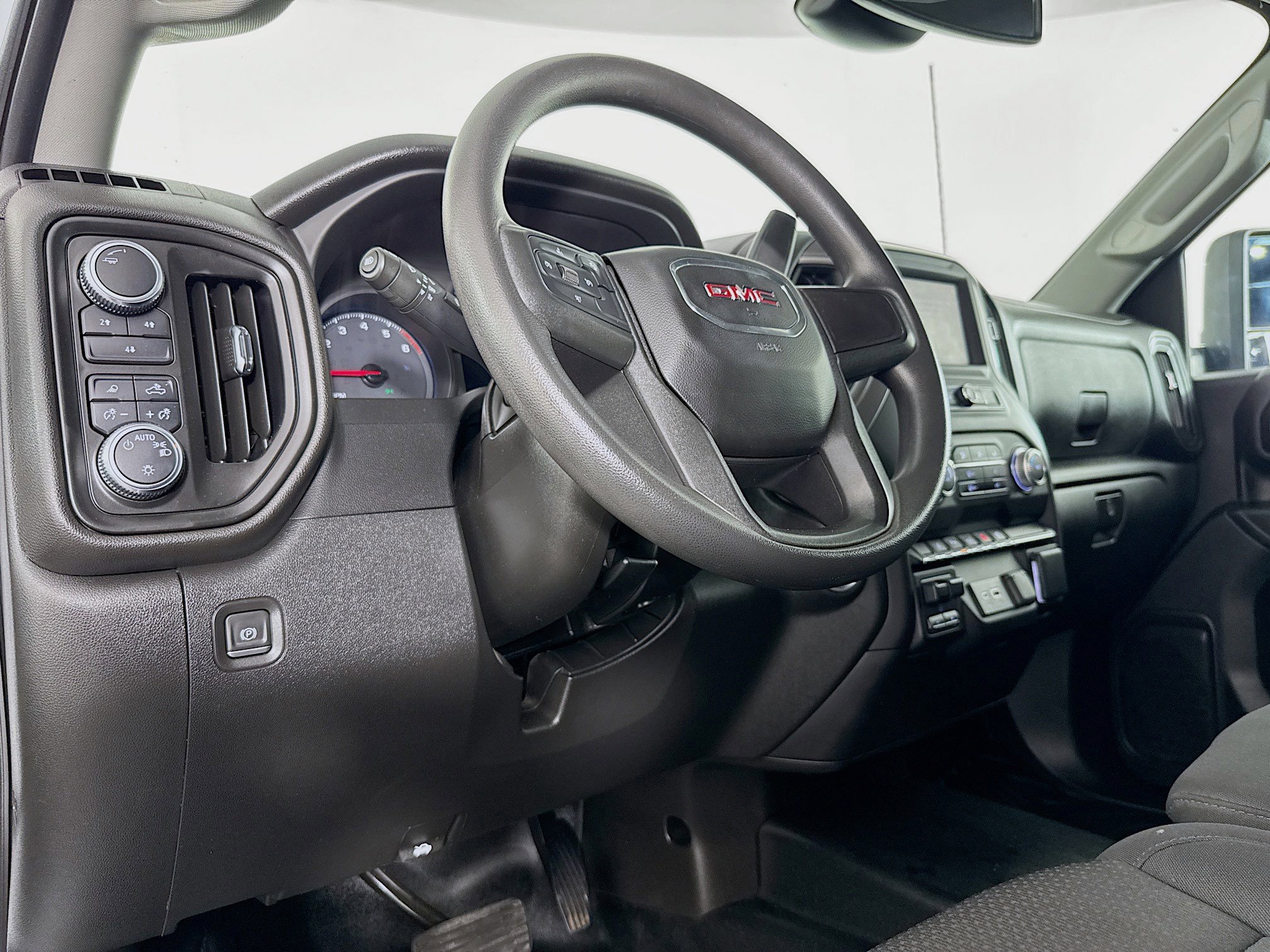 Used 2024 GMC Sierra 3500 Pro image 19