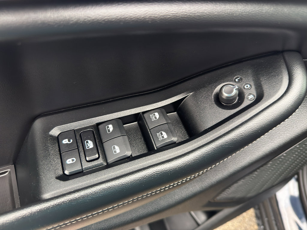 Used 2024 Jeep Grand Cherokee L Limited image 12