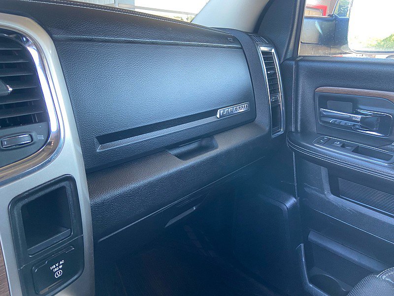 Used 2017 RAM 1500 Laramie AWD/4WD image 16
