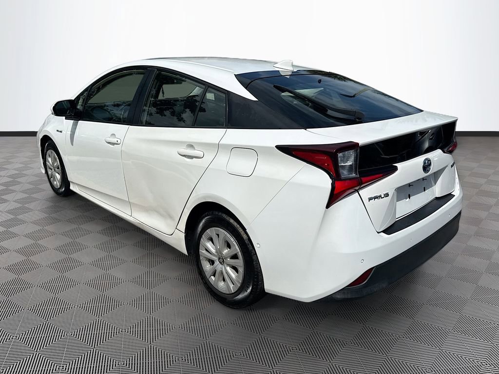 Used 2019 Toyota Prius LE FWD image 6