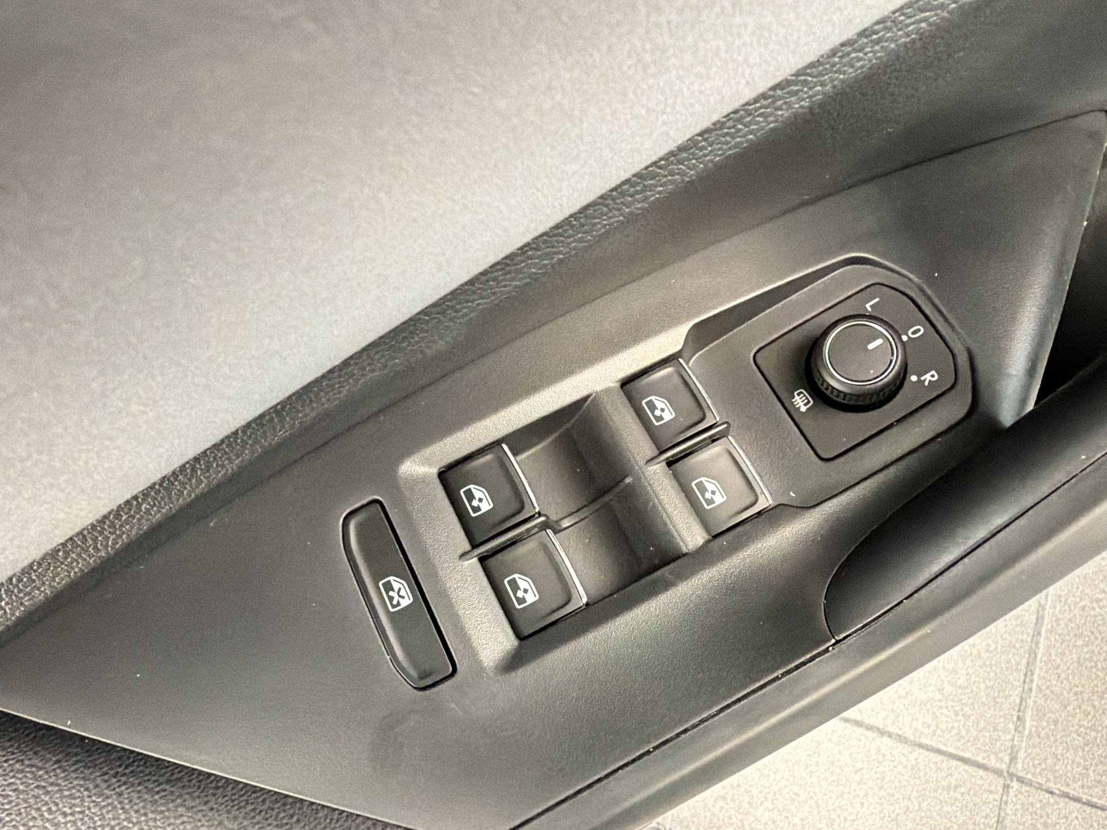 New 2026 Volkswagen Jetta SE image 13