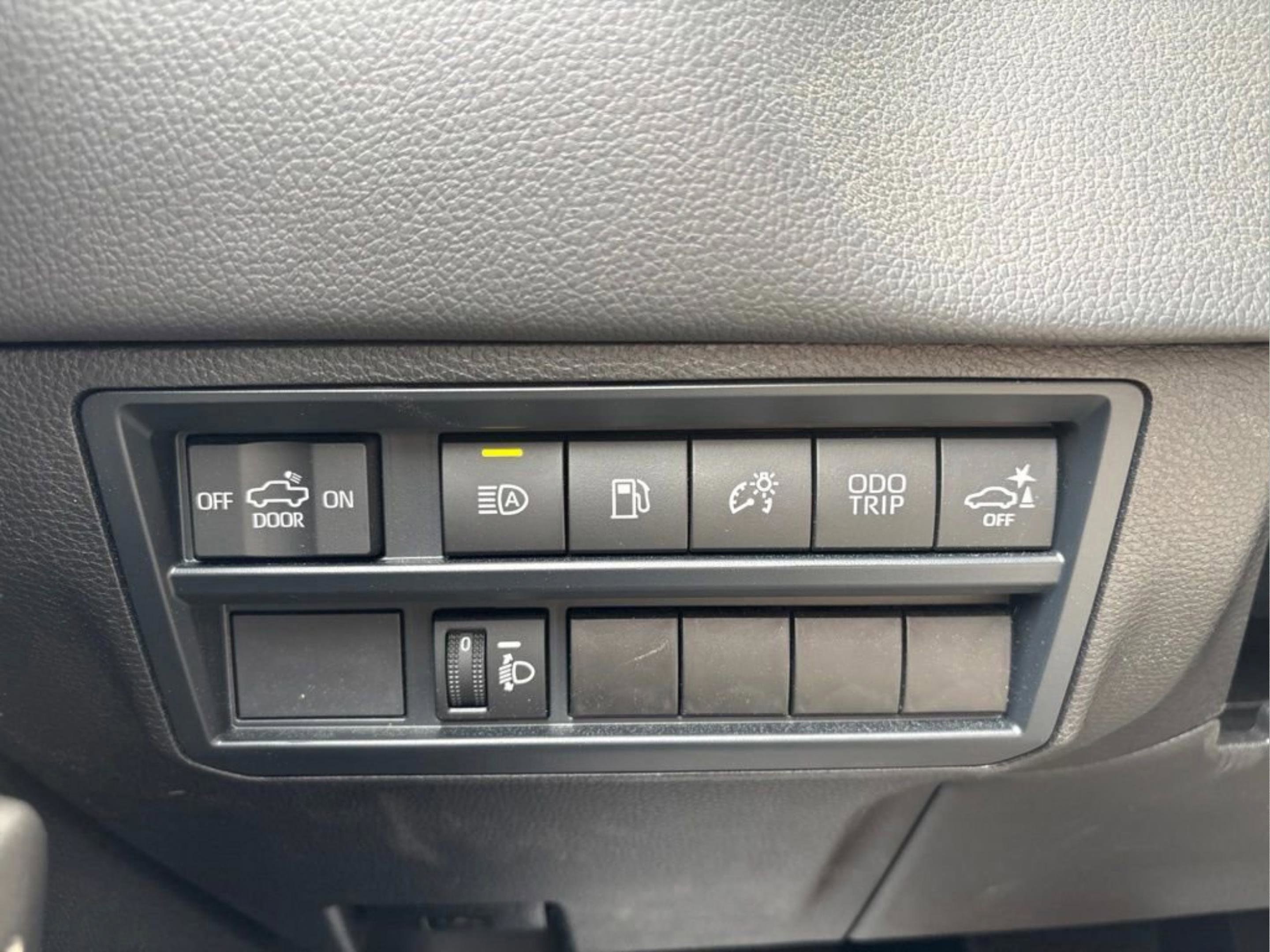 New 2025 Toyota Tundra Limited AWD/4WD image 15