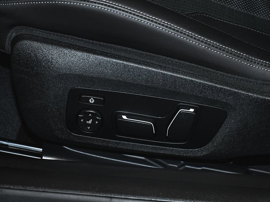 Used 2026 BMW M4 xDrive Competition AWD/4WD image 51