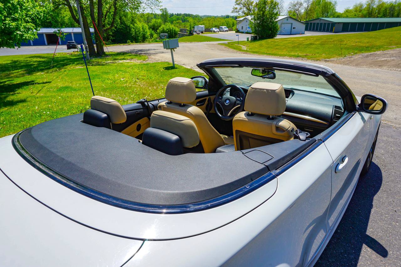 Used 2012 BMW 128i Convertible RWD image 41