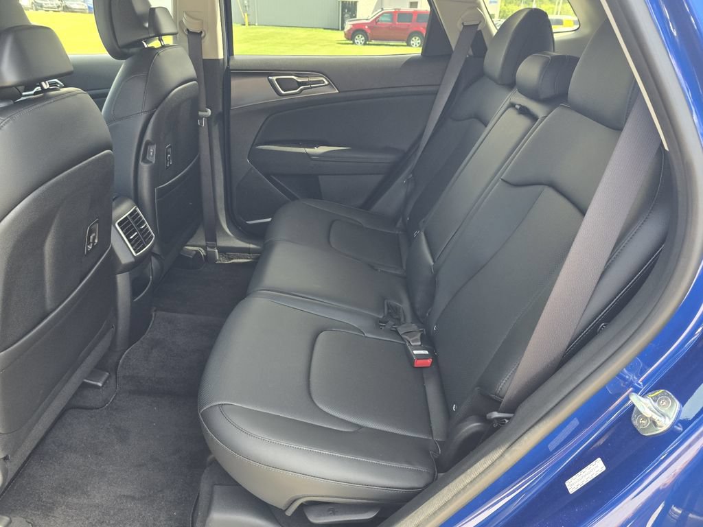 Used 2023 Kia Sportage EX FWD image 11