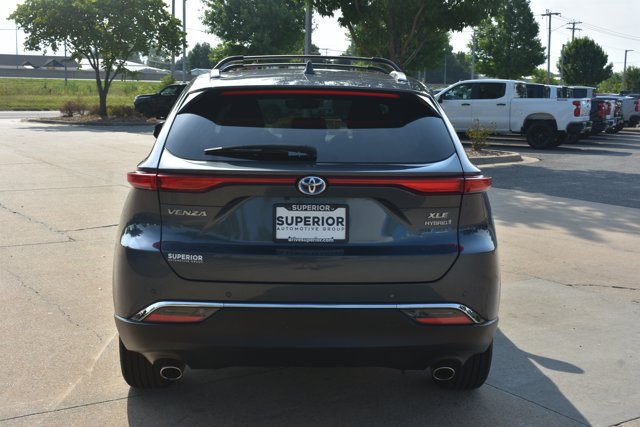 Used 2021 Toyota Venza XLE AWD/4WD image 6