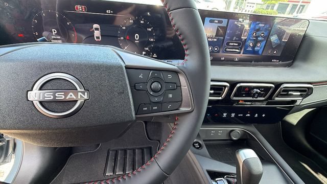 New 2026 Nissan Sentra SR w/ Floor Mat Package FWD image 28