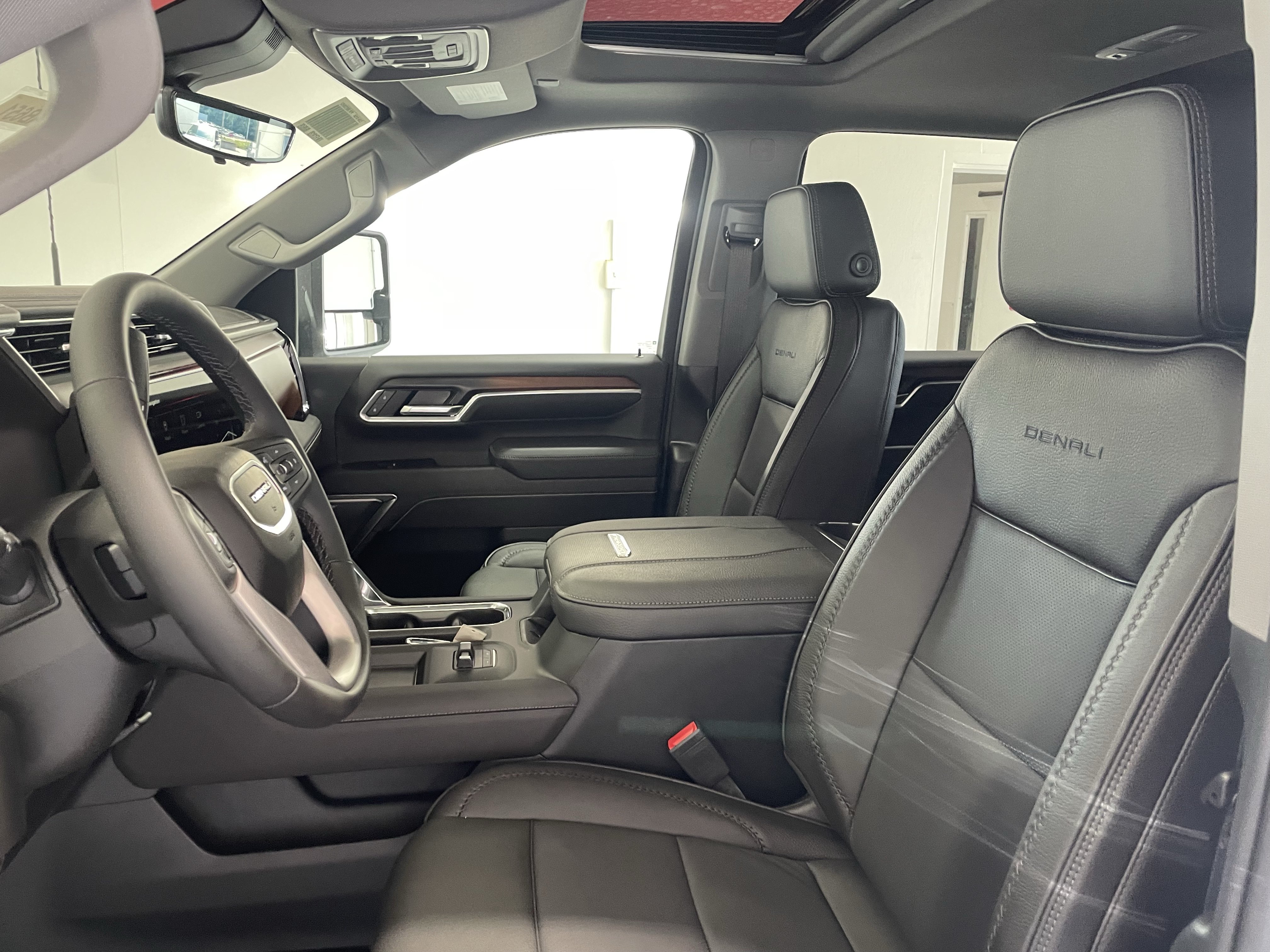 New 2026 GMC Sierra 2500 Denali w/ Denali Reserve Package AWD/4WD image 12
