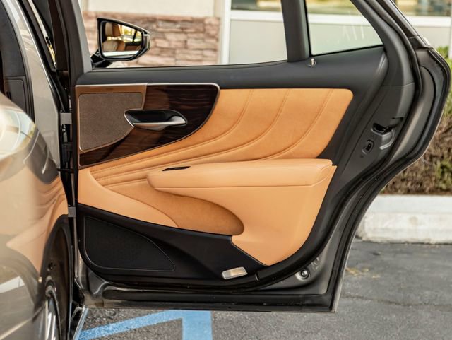 Used 2021 Lexus LS 500 AWD w/ Interior Upgrade Package image 23