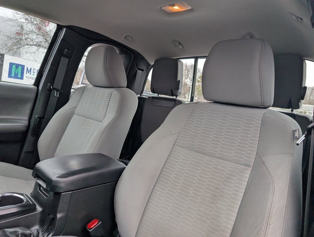 Used 2016 Toyota Tacoma SR w/ SR Convenience Package image 15