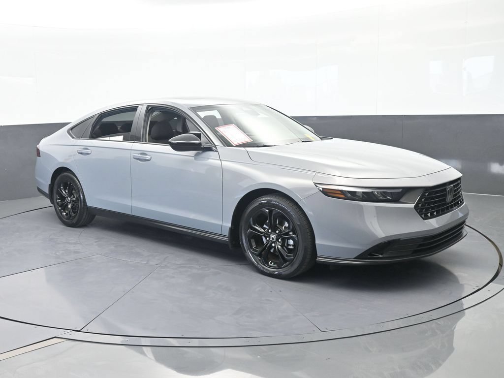 Used 2025 Honda Accord SE image 8
