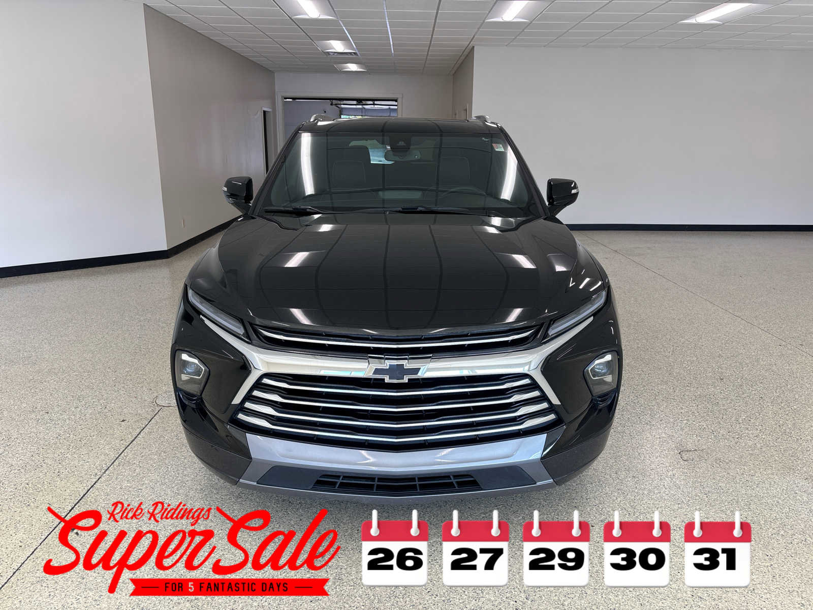 Used 2024 Chevrolet Blazer Premier w/ Enhanced Convenience Package image 3