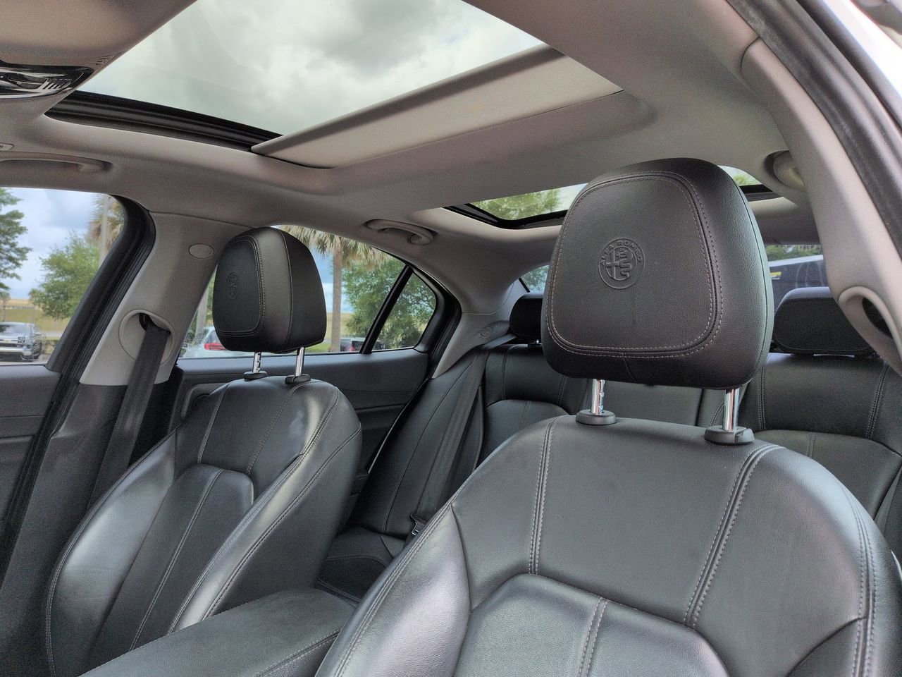 Used 2021 Alfa Romeo Giulia Ti w/ Nero Edizione image 20