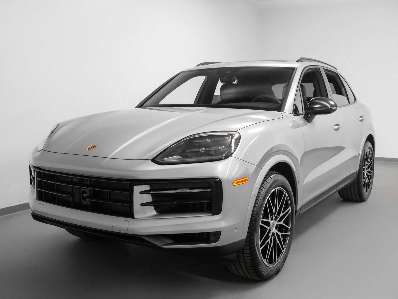Certified 2025 Porsche Cayenne image 6