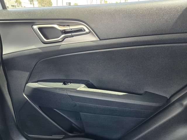 New 2026 Kia Sportage LX w/ LX Convenience Package FWD image 12
