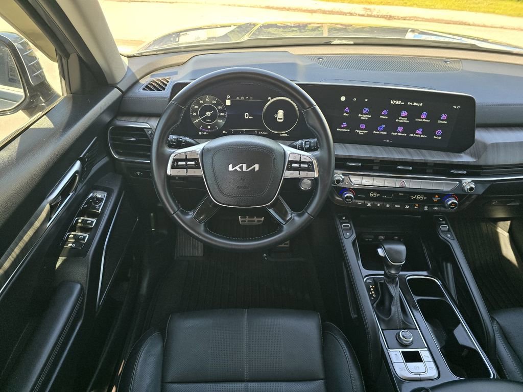 Used 2024 Kia Telluride SX w/ Towing Package FWD image 14