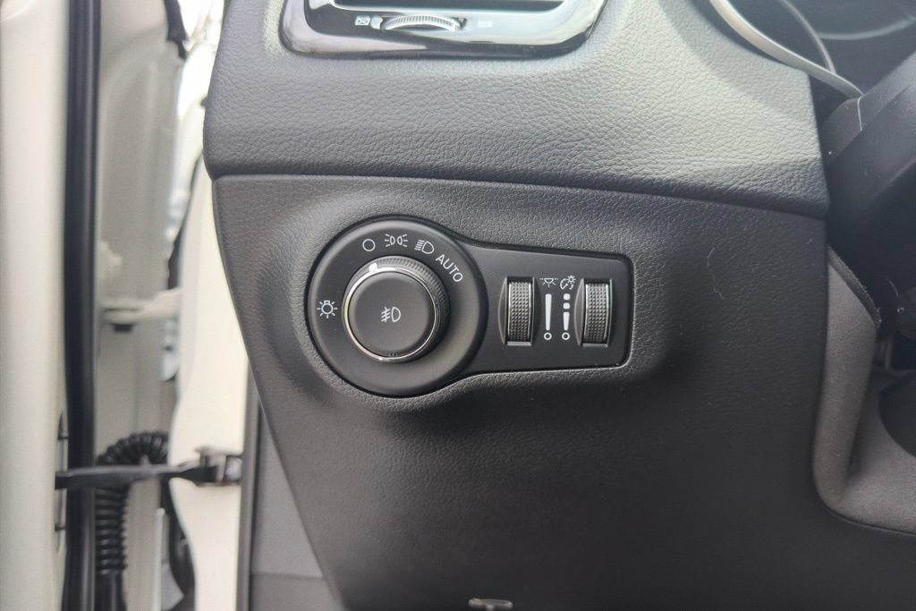 Used 2021 Jeep Compass Limited AWD/4WD image 8
