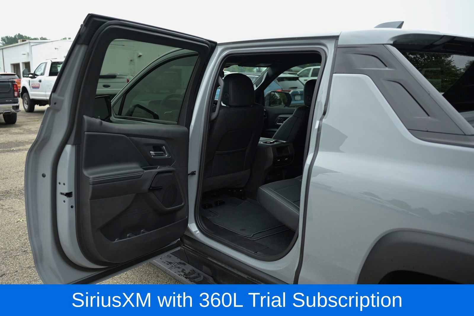 Used 2026 Chevrolet Silverado EV LT AWD/4WD image 30