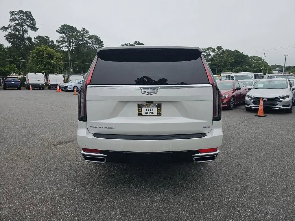 Used 2021 Cadillac Escalade Premium Luxury Platinum image 7
