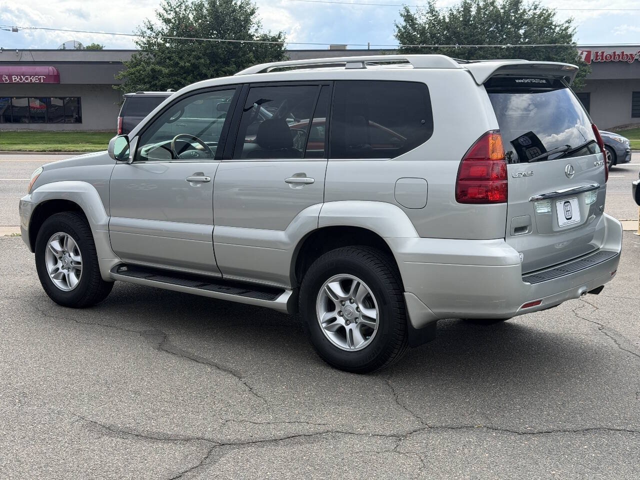Used 2004 Lexus GX 470 w/ Preferred Accessory Pkg AWD/4WD image 10