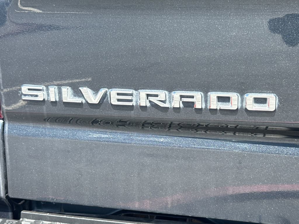 Used 2021 Chevrolet Silverado 1500 LTZ image 12