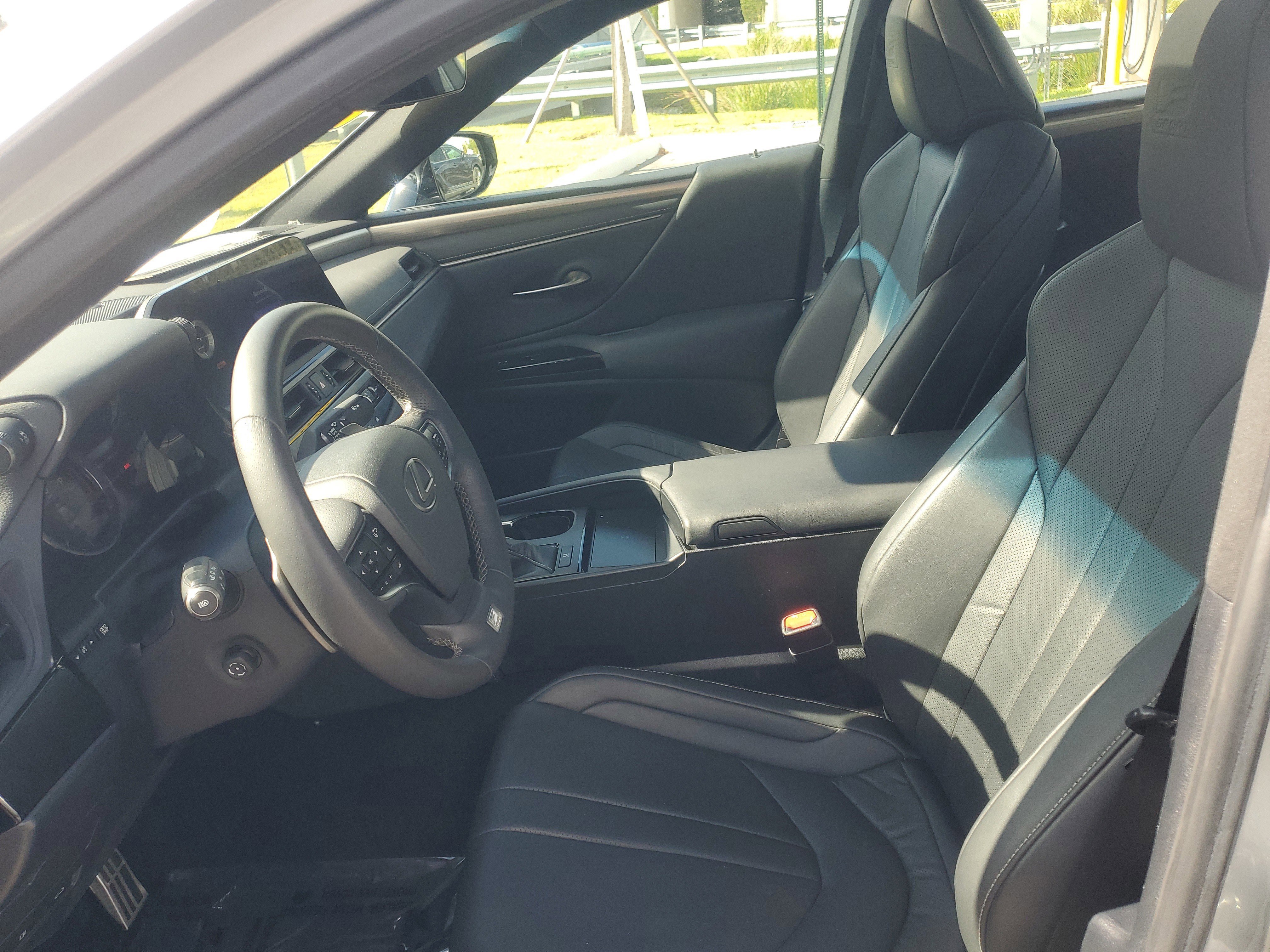 Used 2023 Lexus ES 350 F Sport w/ Accessory Package (Z2) FWD image 15