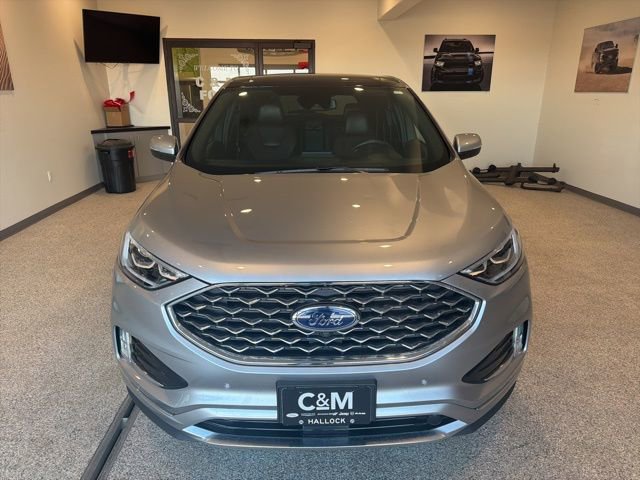 Used 2022 Ford Edge Titanium w/ Equipment Group 301A image 2