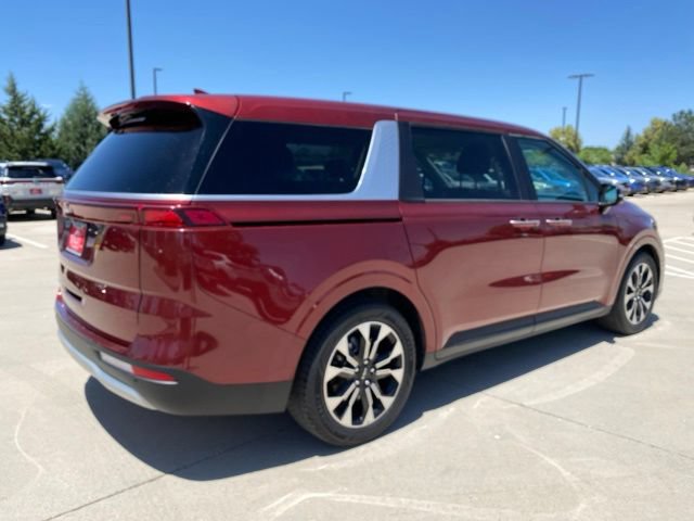 Used 2022 Kia Carnival EX FWD image 5