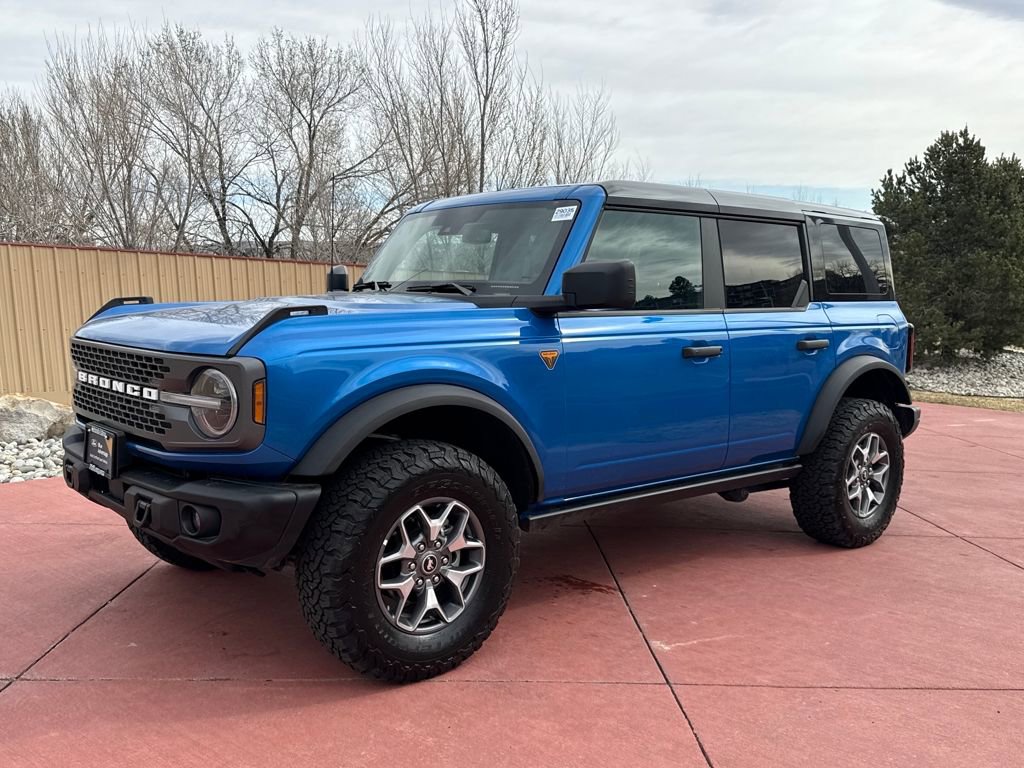 Certified 2025 Ford Bronco Badlands image 3