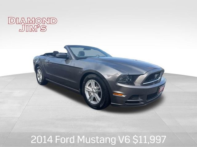 Used 2014 Ford Mustang Convertible RWD image 1