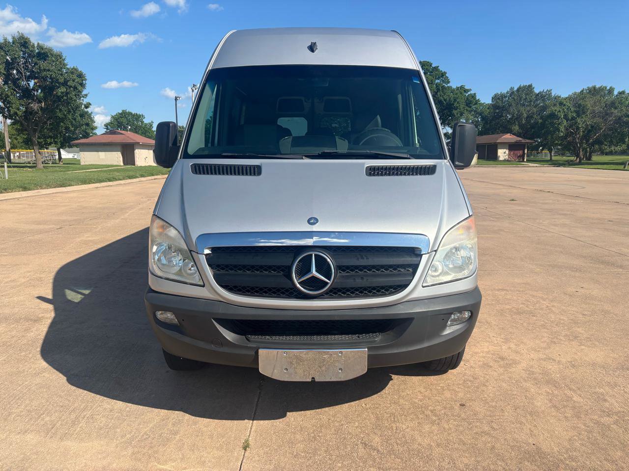 Used 2007 Dodge Sprinter 2500 w/ Cooling Group RWD image 5