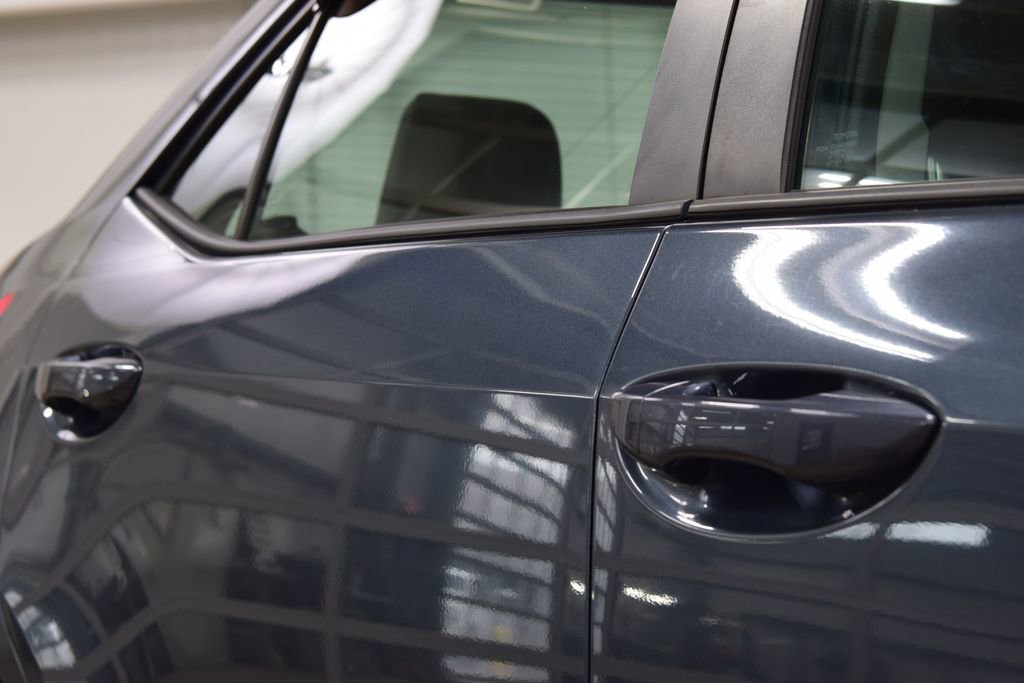 Used 2018 Toyota Corolla SE image 17